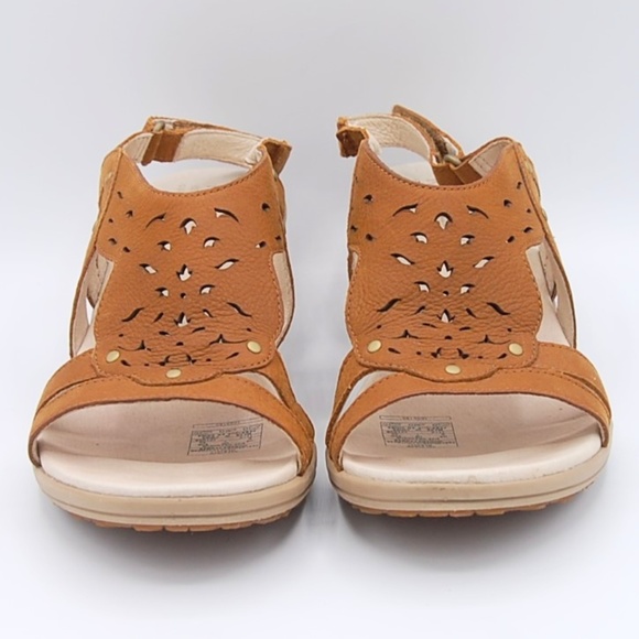 Merrell Shoes - Merrell Veranda Link Sandal Tan Size 9